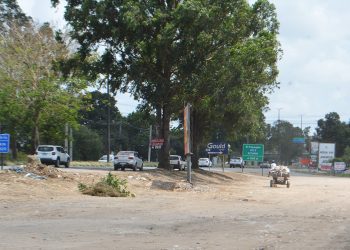 Prefeitura de Feira intensifica fiscalização contra descarte irregular na Avenida Transnordestina