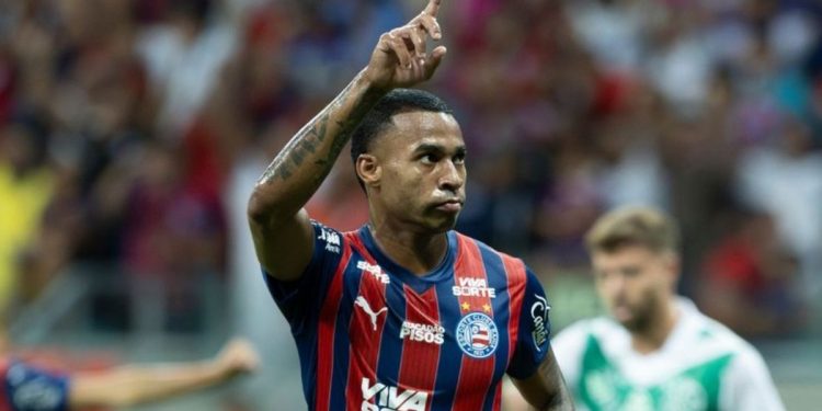 Jean Lucas desembarca no Rio de Janeiro para integrar elenco da Seleção Brasileira