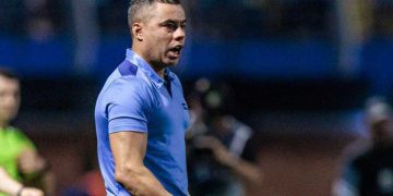 Jair Ventura deixa o Avaí e está prestes a assumir o Vitória para tentar livrar o clube da zona de rebaixamento