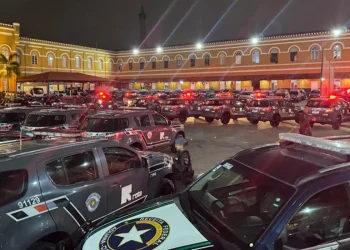 Receita Federal aponta movimentação bilionária de empresas ligadas ao PCC em fraudes de combustíveis