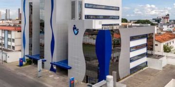 Médico baleado em tentativa de assalto em Feira de Santana apresenta melhora na UTI