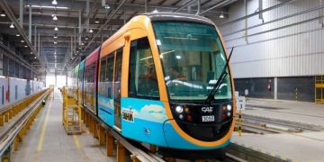 Governo da Bahia assina contrato de R$ 600 milhões para obras de mobilidade urbana com foco no VLT de Salvador