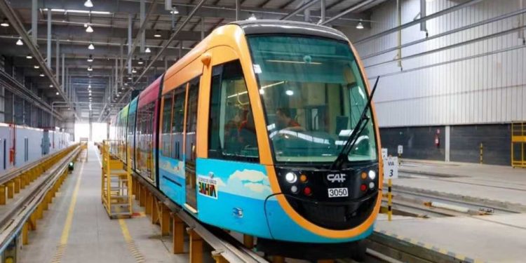 Governo da Bahia assina contrato de R$ 600 milhões para obras de mobilidade urbana com foco no VLT de Salvador