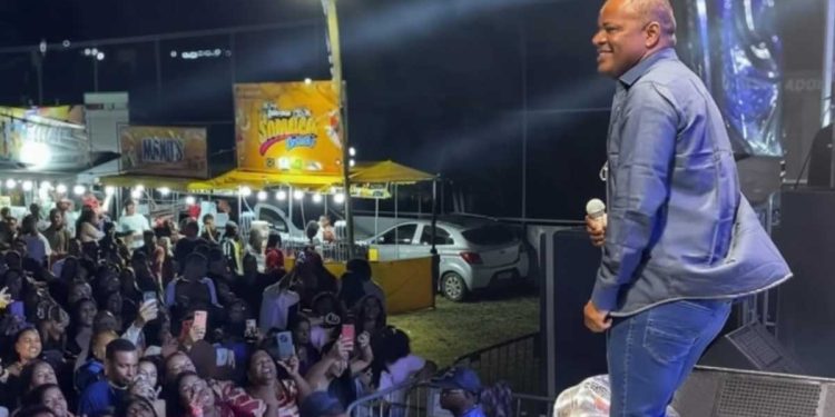 Festa do Vaqueiro de Jaguara emociona público com arrocha, sofrência e celebração da cultura nordestina