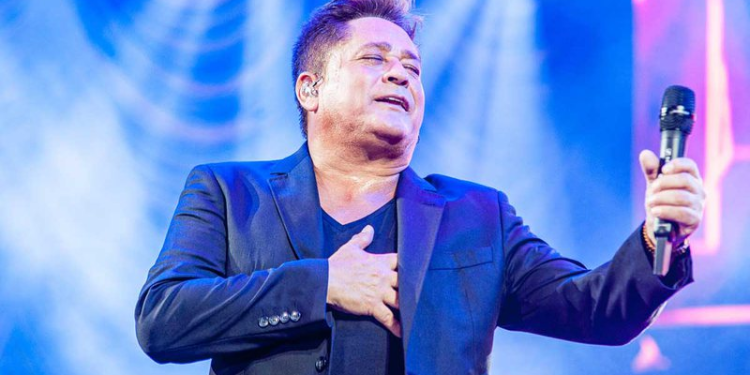 Ministério Público move ação contra prefeito por gasto de R$ 800 mil em show de Leonardo