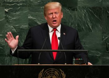 Trump anuncia reunião com Lula e defende tarifas de 50% ao Brasil durante discurso na ONU