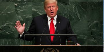 Trump anuncia reunião com Lula e defende tarifas de 50% ao Brasil durante discurso na ONU