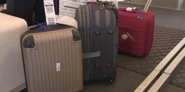 Câmara aprova projeto que garante despacho gratuito de bagagem e proíbe cancelamento de passagens por “no show”