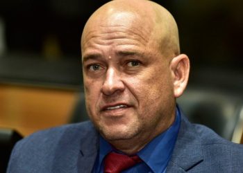 Deputado estadual Binho Galinha se entrega ao MP e é preso na Bahia