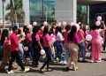 Hospital Clériston Andrade realiza caminhada do Outubro Rosa