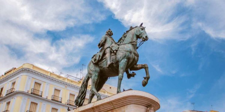 Termina nesta quarta (22) o prazo para brasileiros solicitarem cidadania espanhola pela “Lei dos Netos”