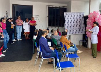 Programa de Anemia Falciforme promove ação do Outubro Rosa e reforça importância do autocuidado