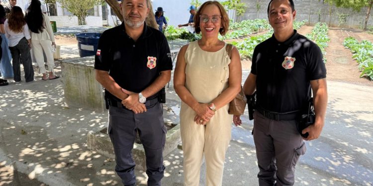 Secretaria de Políticas para as Mulheres realiza visita técnica ao Conjunto Penal Feminino de Feira de Santana