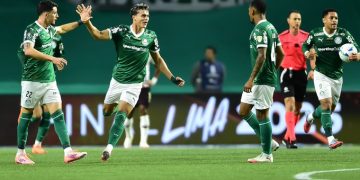 Palmeiras goleia LDU e avança à final da Libertadores contra o Flamengo