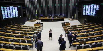 Câmara dos Deputados rejeita MP que unificava tributação sobre investimentos e aumenta desafio fiscal do governo