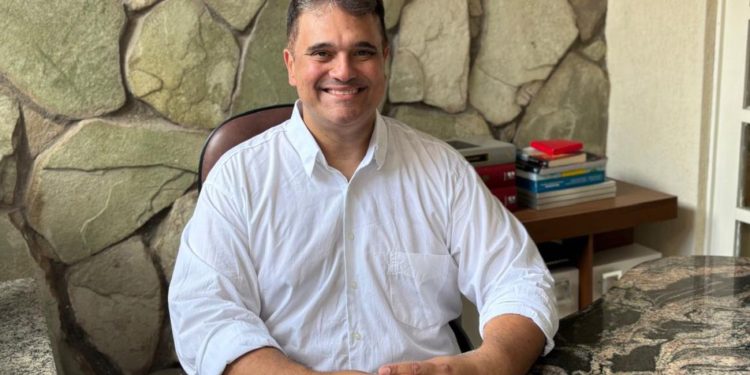 Carlos Rodolfo Suzarte assume interinamente a Secretaria de Mobilidade Urbana de Feira de Santana