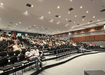 Feira de Santana expande ensino com tecnologia 3D para mais 50 escolas da rede municipal