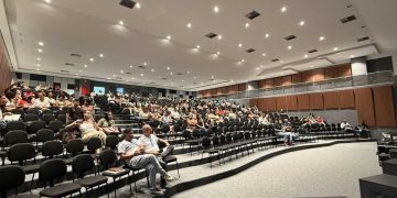 Feira de Santana expande ensino com tecnologia 3D para mais 50 escolas da rede municipal