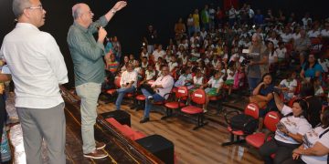 Teatro Margarida Ribeiro é reaberto após reformas e volta a receber Festival Nacional de Teatro Infantil