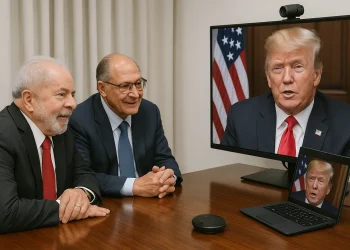 Lula convida Donald Trump para COP 30 em Belém e pede fim do tarifaço em reunião virtual