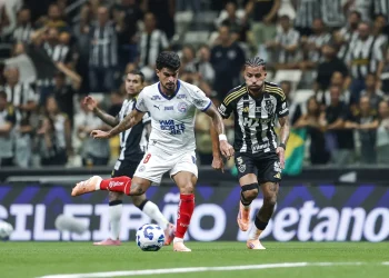 Atlético-MG aproveita expulsão e atropela o Bahia fora de casa