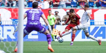 Bahia vence o Vasco na Fonte Nova, encerra jejum e volta ao G6 do Brasileirão