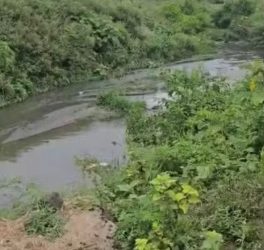 Família encontra corpo de jovem desaparecido no bairro Muchila, em Feira de Santana