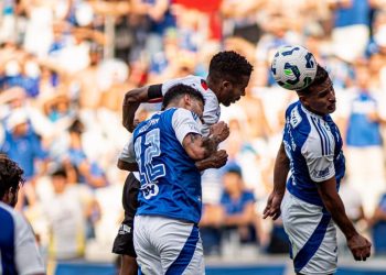 Vitória é superado pelo Cruzeiro e segue na zona de rebaixamento do Brasileirão