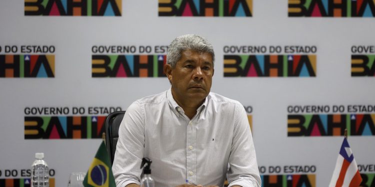 Jerônimo intensifica ações emergenciais para municípios atingidos pelas chuvas na Bahia
