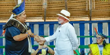 Lula visita comunidade ribeirinha no Pará e destaca protagonismo da Amazônia na COP30