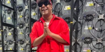 Márcio Victor é internado em Salvador e passa por cateterismo após mal-estar