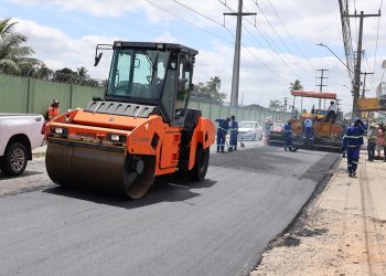 Prefeitura inicia pavimentação das ruas Olney São Paulo e Três Irmãos com investimento de R$ 1,5 milhão