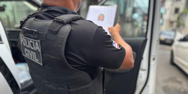 Homem é preso em Feira por armazenar material pornográfico infantil durante operação conjunta das Polícias Civis da Bahia e do DF