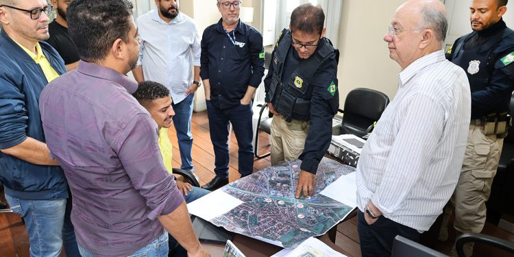 Prefeitura anuncia obras para melhorar tráfego no Anel de Contorno, próximo ao viaduto da Cerb