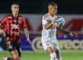 Vitória vence o Inter no Barradão e deixa a zona de rebaixamento