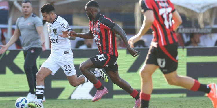 Vitória empata com o Botafogo e segue fora do Z4 graças à derrota do Santos