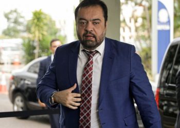 TSE inicia julgamento que pode cassar mandato do governador Cláudio Castro (RJ)