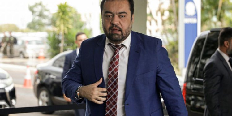 TSE inicia julgamento que pode cassar mandato do governador Cláudio Castro (RJ)