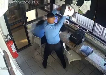 Funcionário que agrediu colega com capacete em Salvador é demitido