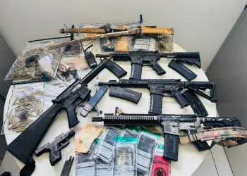 Operação Recôncavo apreende arsenal de guerra e desarticula facção em Maragogipe