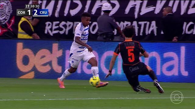 Hugo brilha e Corinthians elimina Cruzeiro nos pênaltis rumo à final da Copa do Brasil