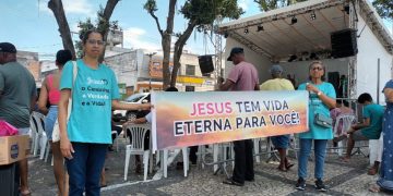 Dia da Bíblia reúne evangélicos no Natal Encantado 2025