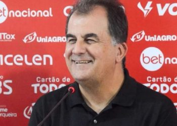 Fábio Mota é reeleito presidente do Esporte Clube Vitória com ampla vantagem