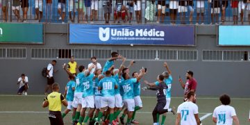 Natal Show de Bola transforma futebol em gesto de solidariedade em Feira de Santana