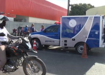 Jovem de 21 anos morre após colisão entre moto e carro em Feira de Santana