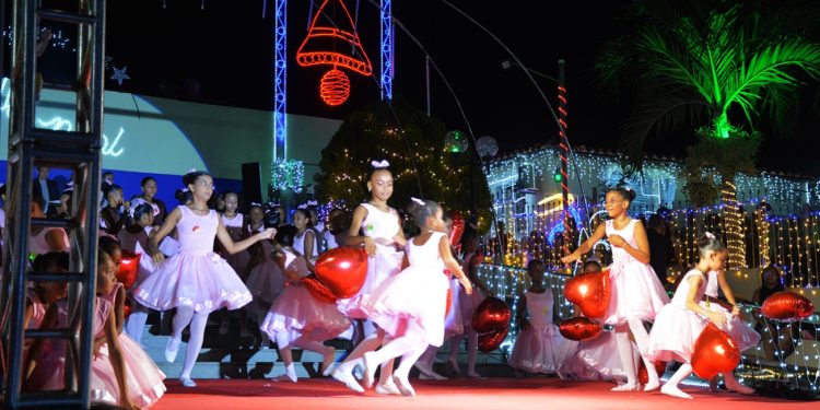 Dispensário Santana celebra 6º Natal Raios de Luz com música, arte e ações sociais