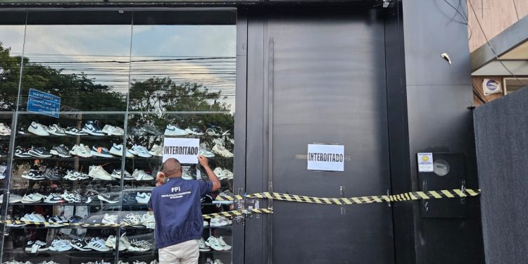 Operação “Contraface” da Polícia Civil apreende mais de R$ 2 milhões em produtos falsificados em Feira de Santana