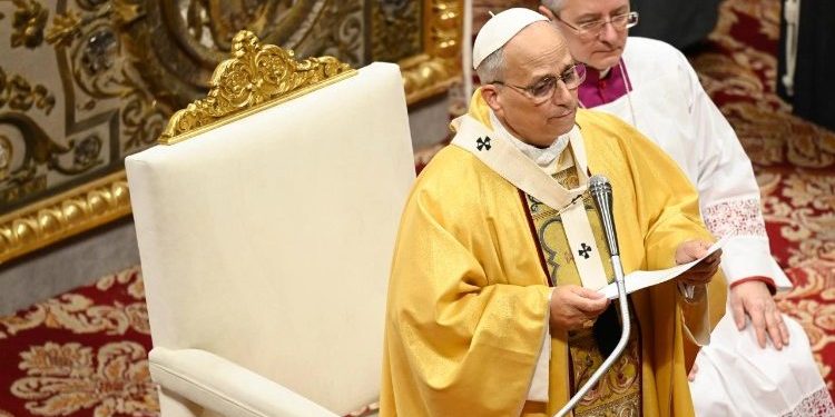 Papa Leão XIV celebra Missa do Galo e destaca: não há espaço para Deus sem acolher o homem