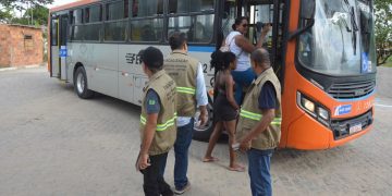 Feira de Santana: Semob reforça fiscalização no transporte