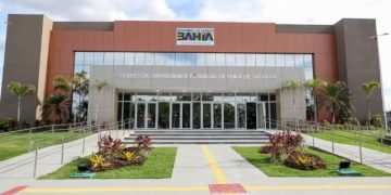 Uefs inaugura maior teatro do interior da Bahia nesta quarta-feira (10)
